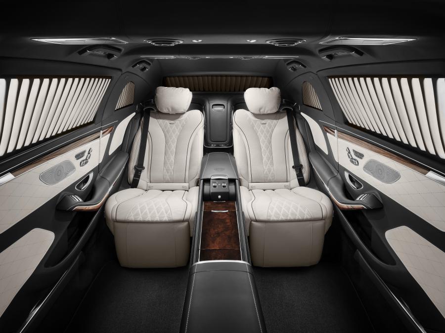 Интерьер Mercedes-Maybach Pullman S600 Guard 2016 года  (фото 5 из 5)